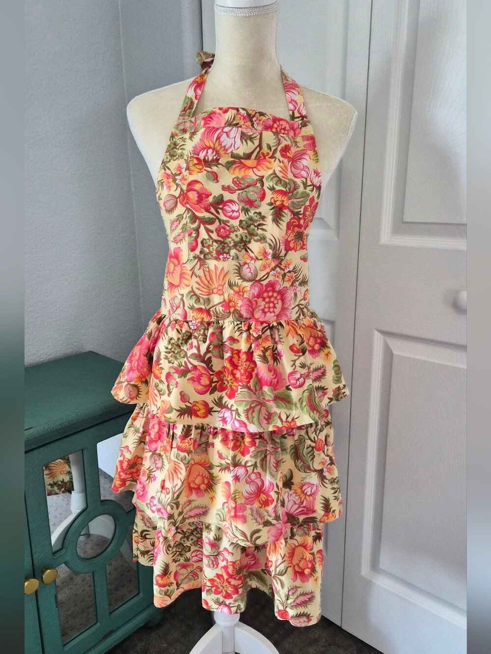 April Cornell Tiered Ruffle Floral Cotton Apron Cottagecore Style